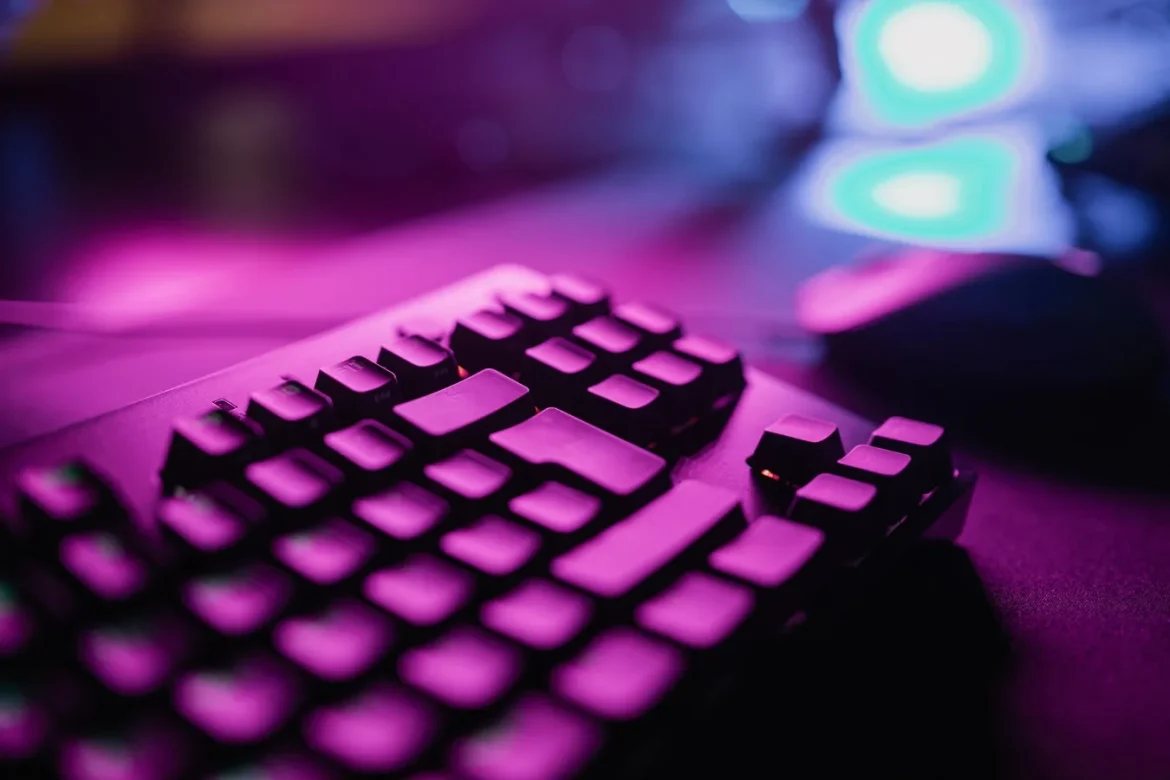 How to Choose a Backlit Mechanical Keyboard - backlit mechanical keyboard