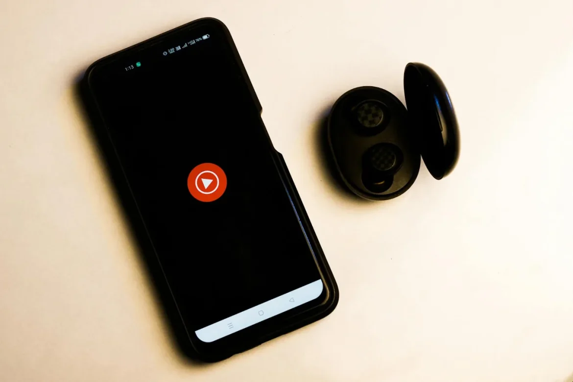 Best Wireless Earbuds for Musicians - musician wireless earbuds