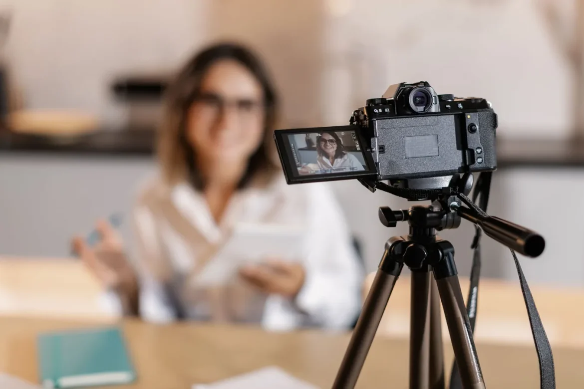 Canon Vlogging Camera Flip Screen Guide - canon vlogging camera flip screen