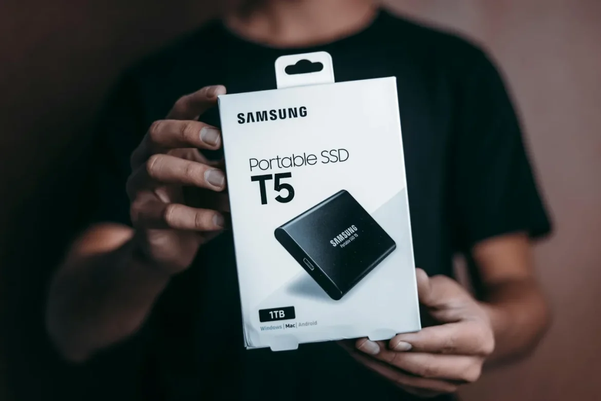 Internal SSD vs External SSD: Which to Choose - internal ssd vs external ssd