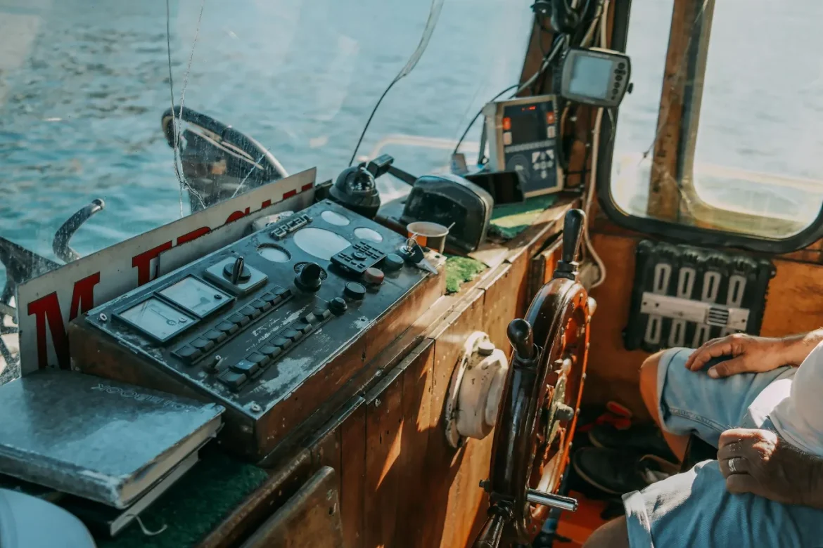 Best Marine Battery With Charger Guide - marine battery with charger