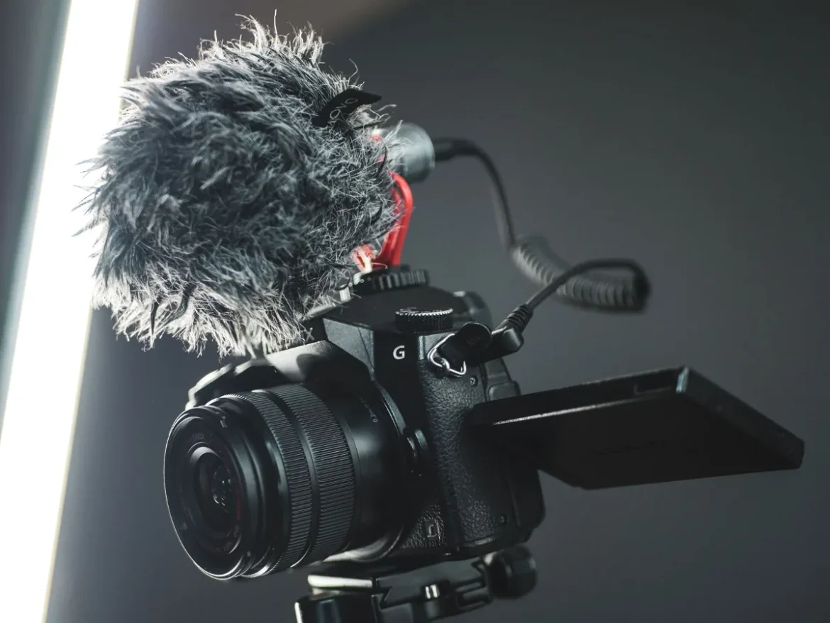 Best Microphone for a Vlog Camera - microphone for vlog camera