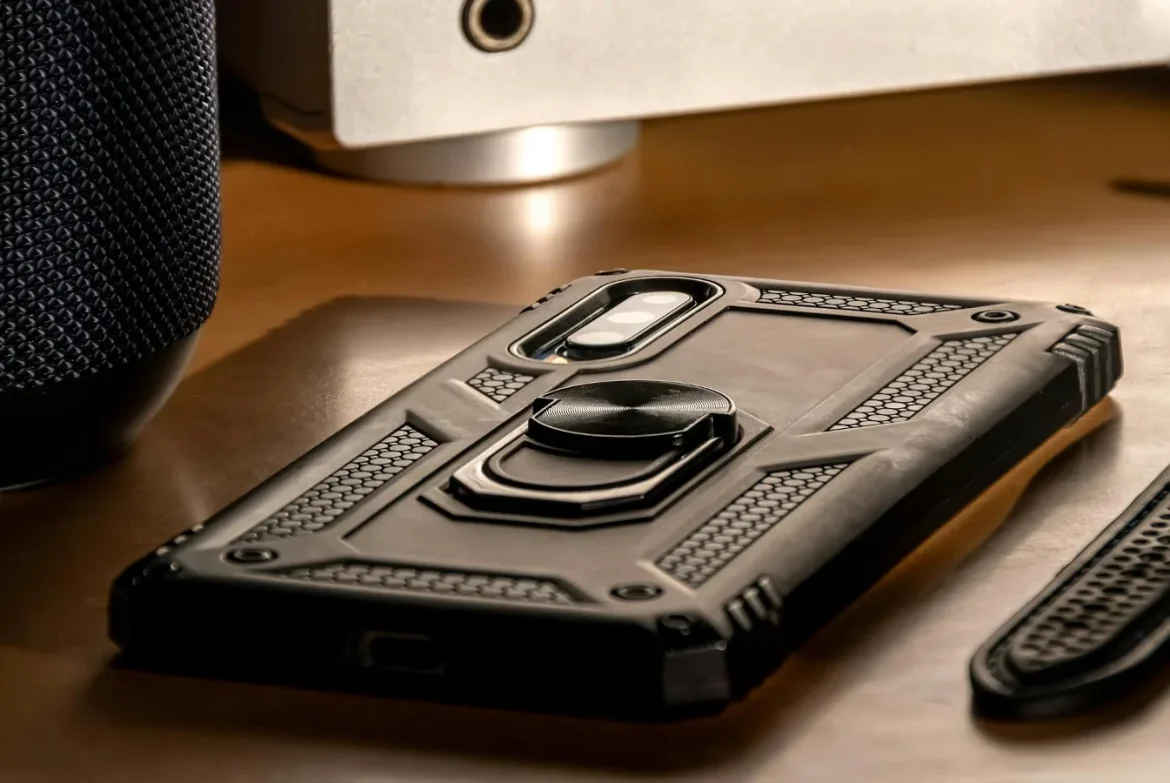 Best Snoopy Phone Cases: Buyer Guide - snoopy phone case